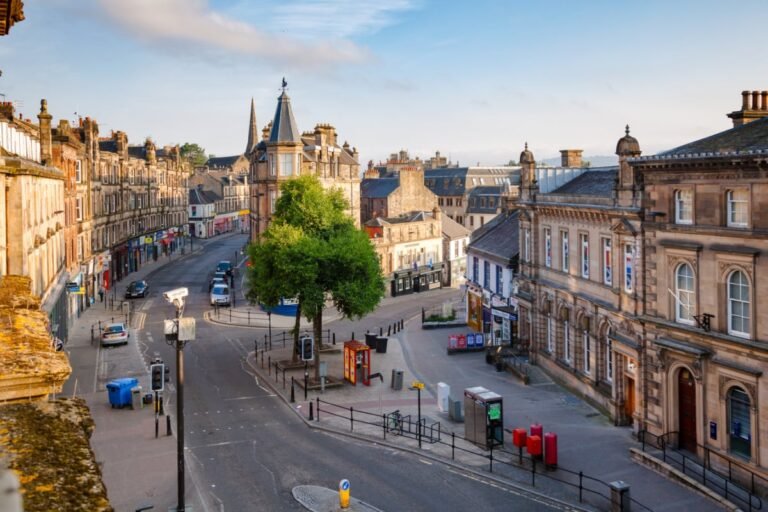 New Train Launching From London To This Stunning Storybook Town