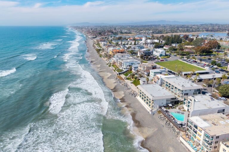 Move Over San Diego! United Launching First Flight To Nearby Beach Town In Over A Decade