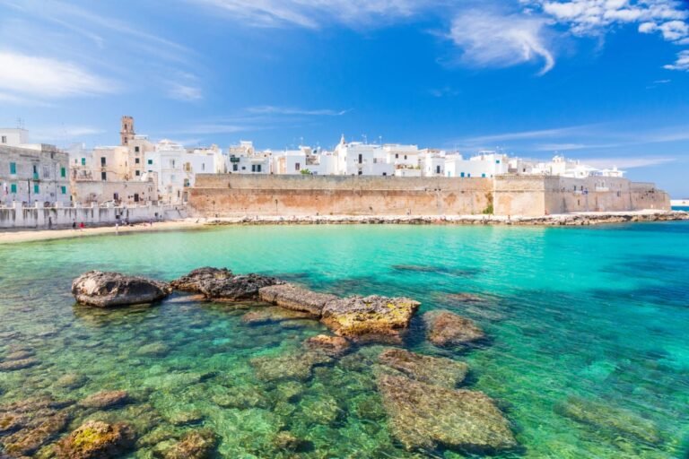 United Launching New Flights To 4 European Destinations – Including An Unknown City In Spain