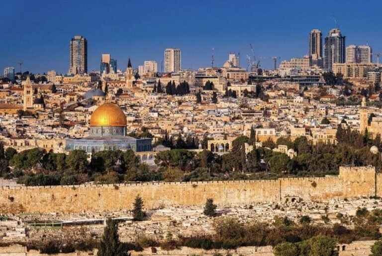 Israel Remains At Level 3 Travel Advisory Despite Shelter In Place Orders & Closed Airspace